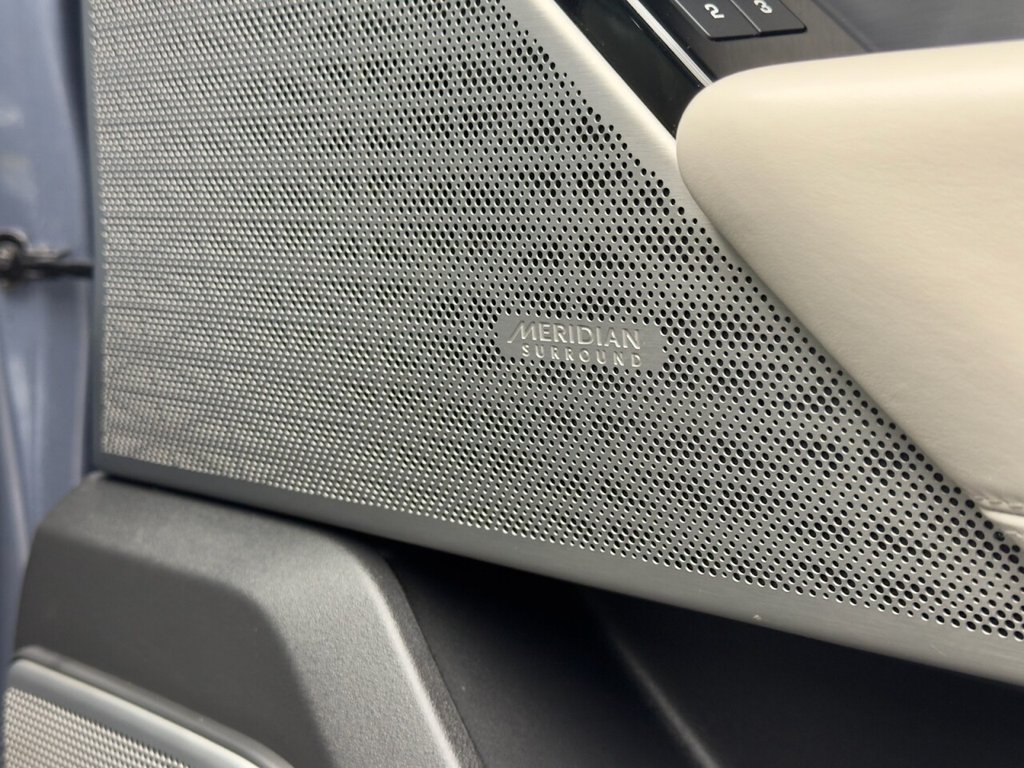 Used Land Rover Range Rover Velar 2019 for sale - 76406328: Photo 5