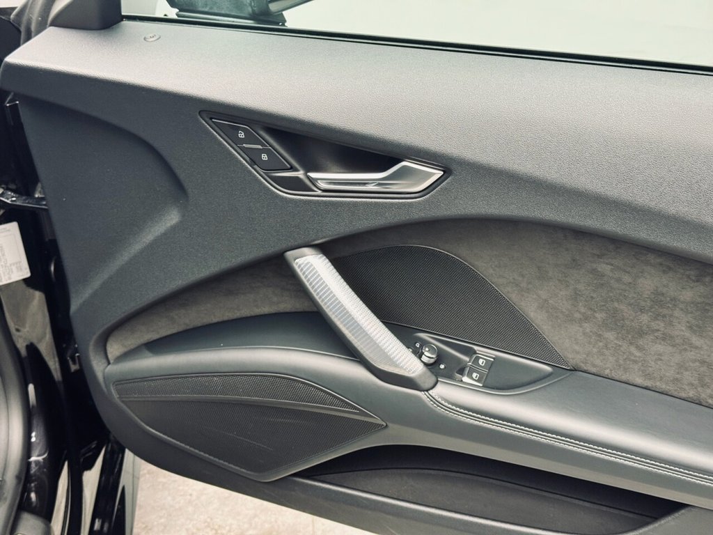 Used Audi TT RS 2018 for sale - 76481628: Photo 17