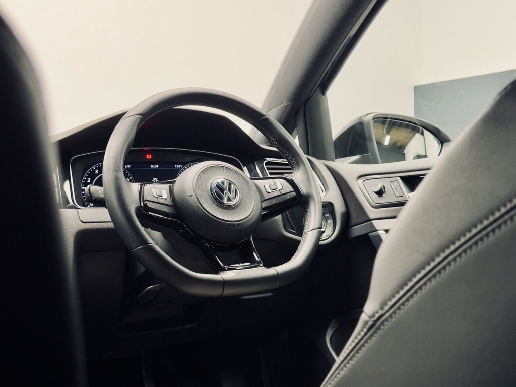 Used Volkswagen Golf 2019 for sale - 77341440: Photo 35