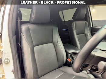 Used Toyota Hilux 2022 for sale - 79385028: Photo