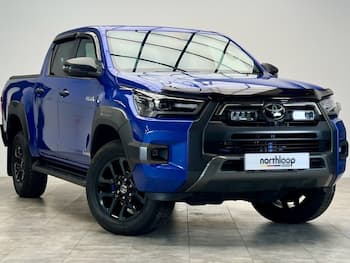 Used Toyota Hilux 2023 for sale - 79790573: Photo