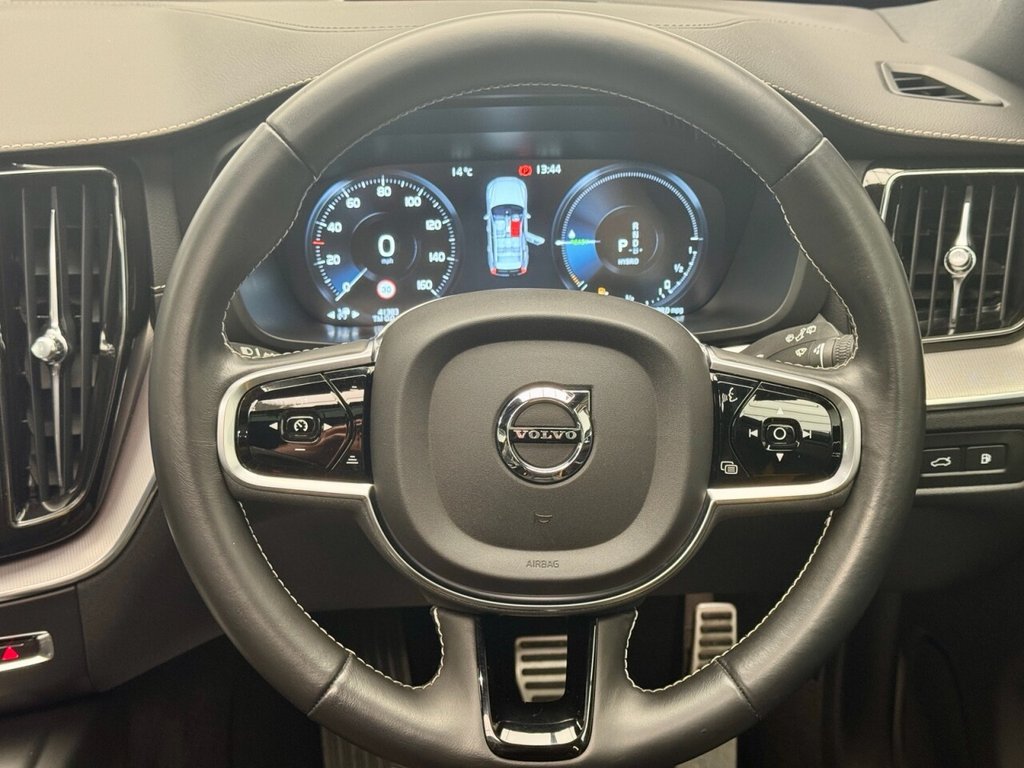 Used Volvo XC60 2021 for sale - 77262946: Photo 25