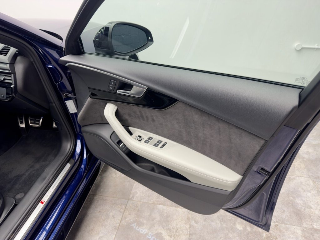 Used Audi RS4 2018 for sale - 77692558: Photo 29