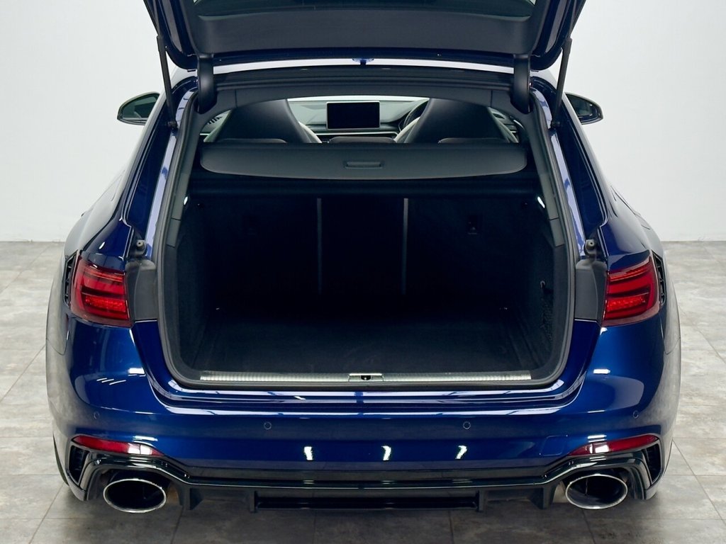 Used Audi RS4 2018 for sale - 77692558: Photo 47