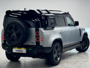 Used Land Rover Defender 2021 for sale - 75986640: Photo