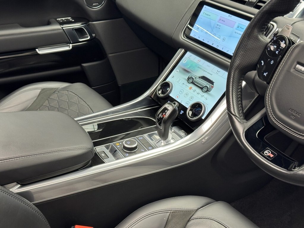 Used Land Rover Range Rover Sport 2018 for sale - 76569772: Photo 19