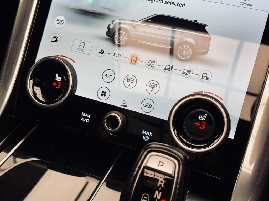 Used Land Rover Range Rover Sport 2018 for sale - 76569772: Photo 30