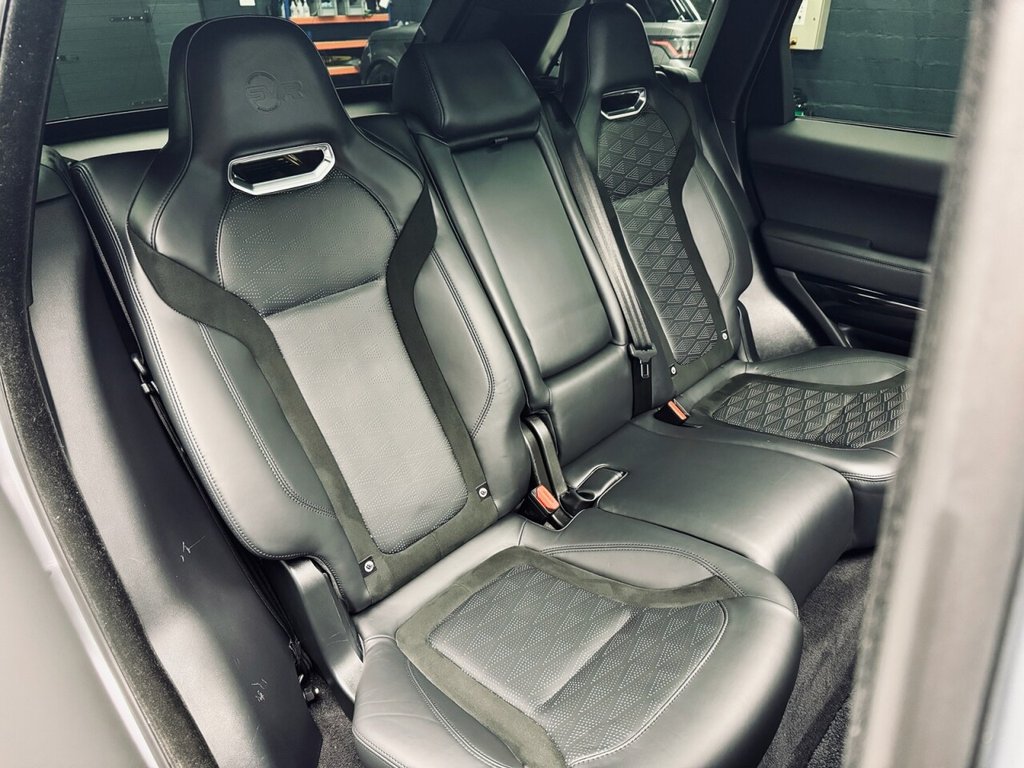 Used Land Rover Range Rover Sport 2018 for sale - 76569772: Photo 32