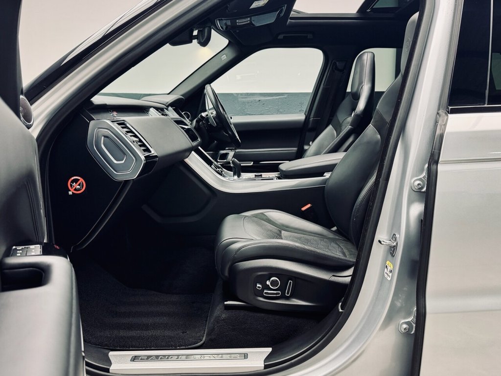 Used Land Rover Range Rover Sport 2018 for sale - 76569772: Photo 40