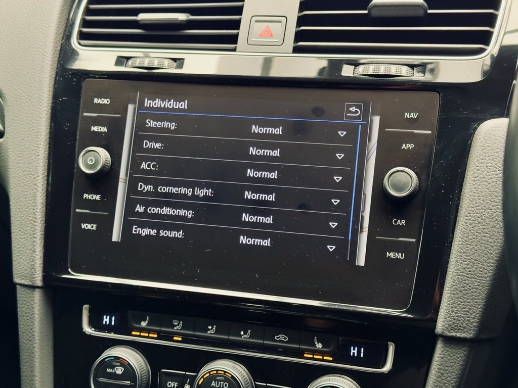 Used Volkswagen Golf 2018 for sale - 77463603: Photo 18