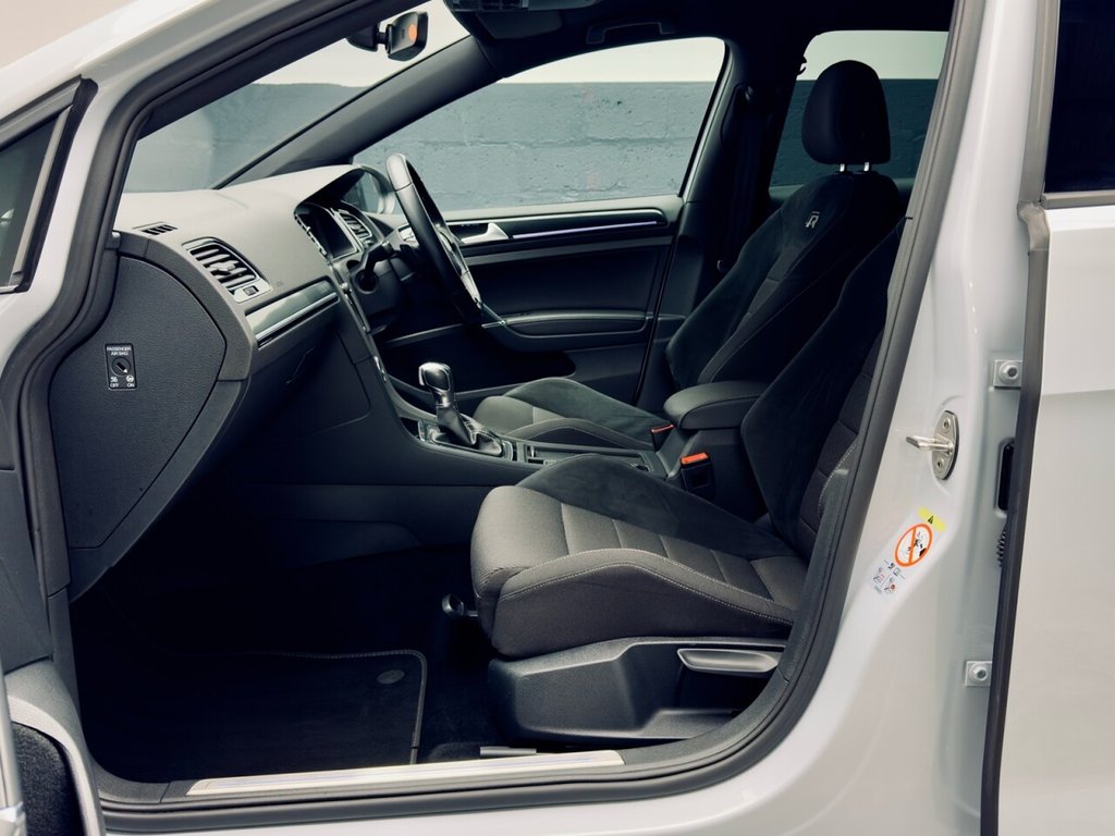 Used Volkswagen Golf 2018 for sale - 77463603: Photo 28