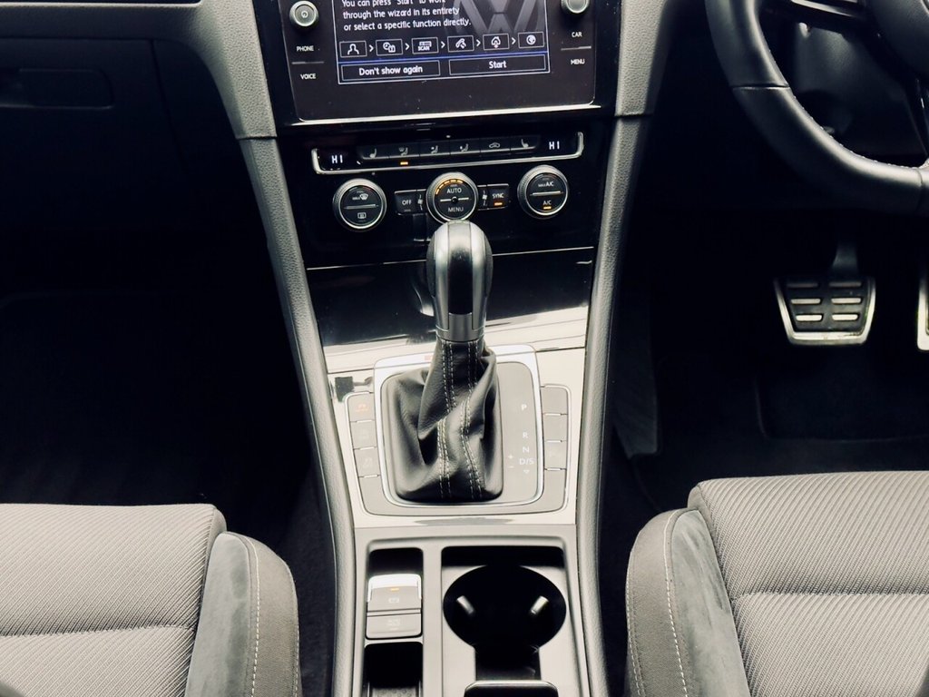 Used Volkswagen Golf 2018 for sale - 77463603: Photo 30