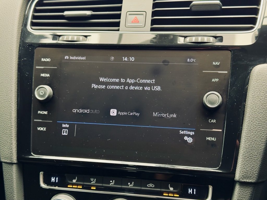 Used Volkswagen Golf 2018 for sale - 77463603: Photo 8