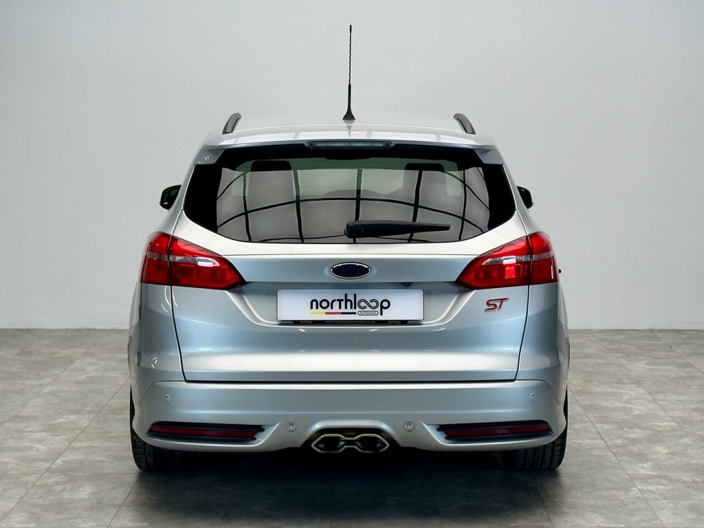 Used Ford Focus 2015 for sale - 76711619: Photo 10