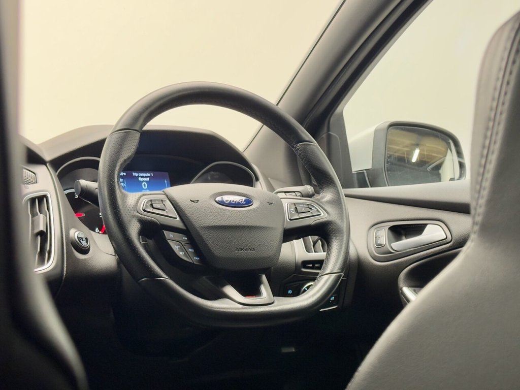 Used Ford Focus 2015 for sale - 76711619: Photo 32