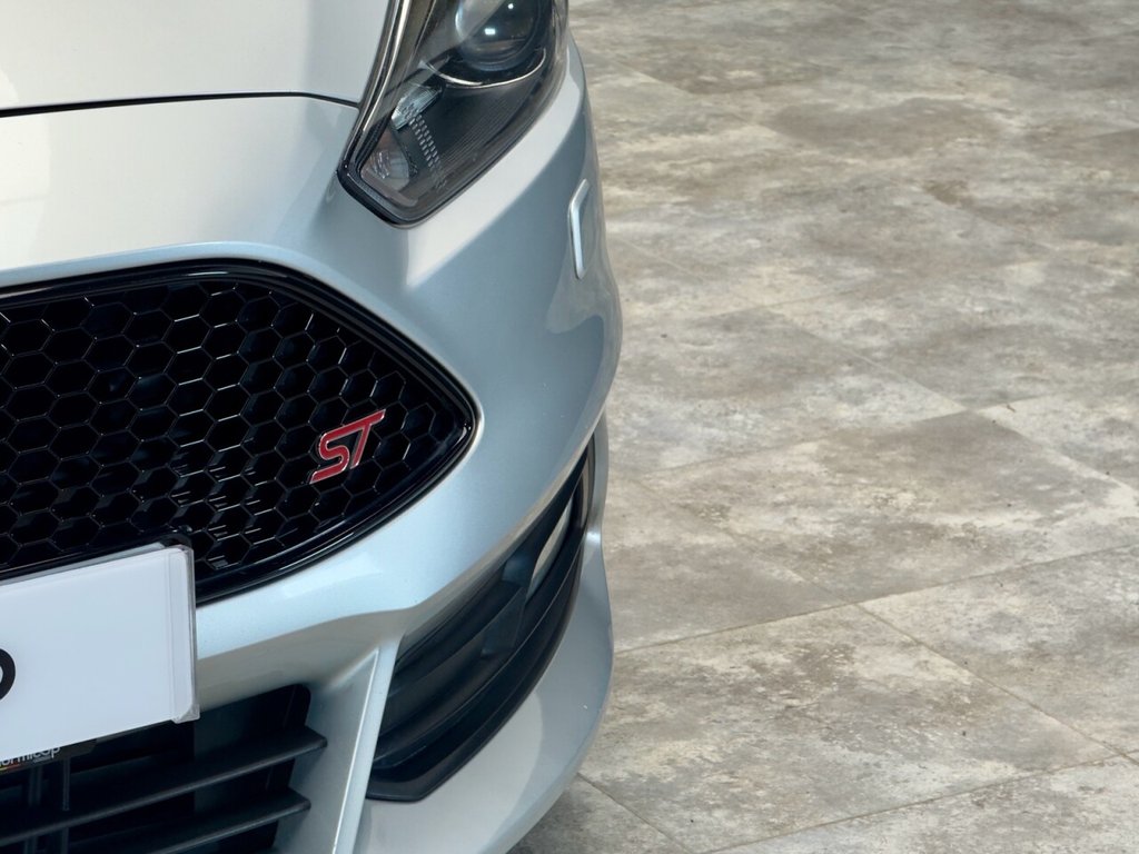 Used Ford Focus 2015 for sale - 76711619: Photo 35