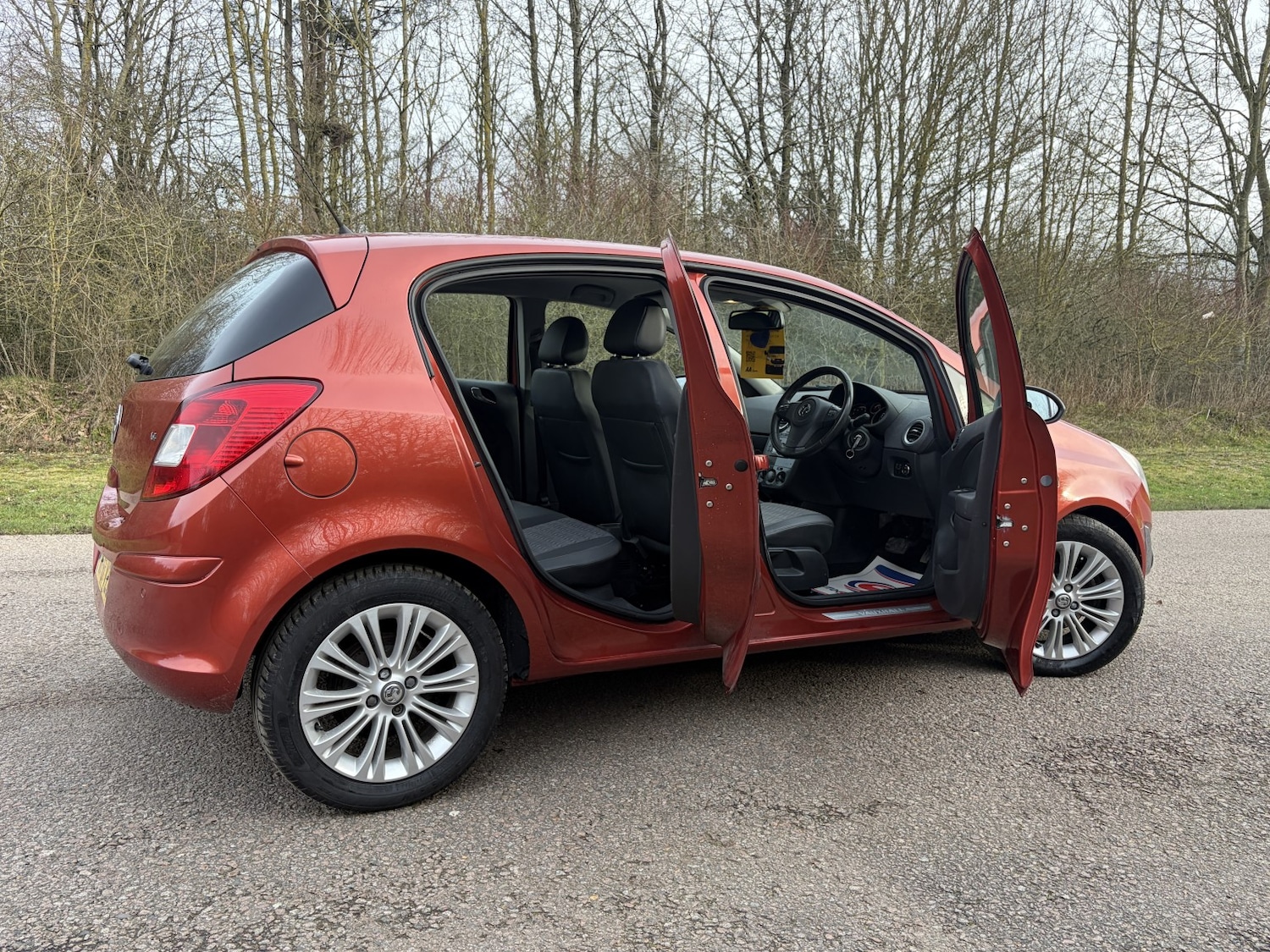 Used Vauxhall Corsa 2011 for sale - 77603353: Photo 5