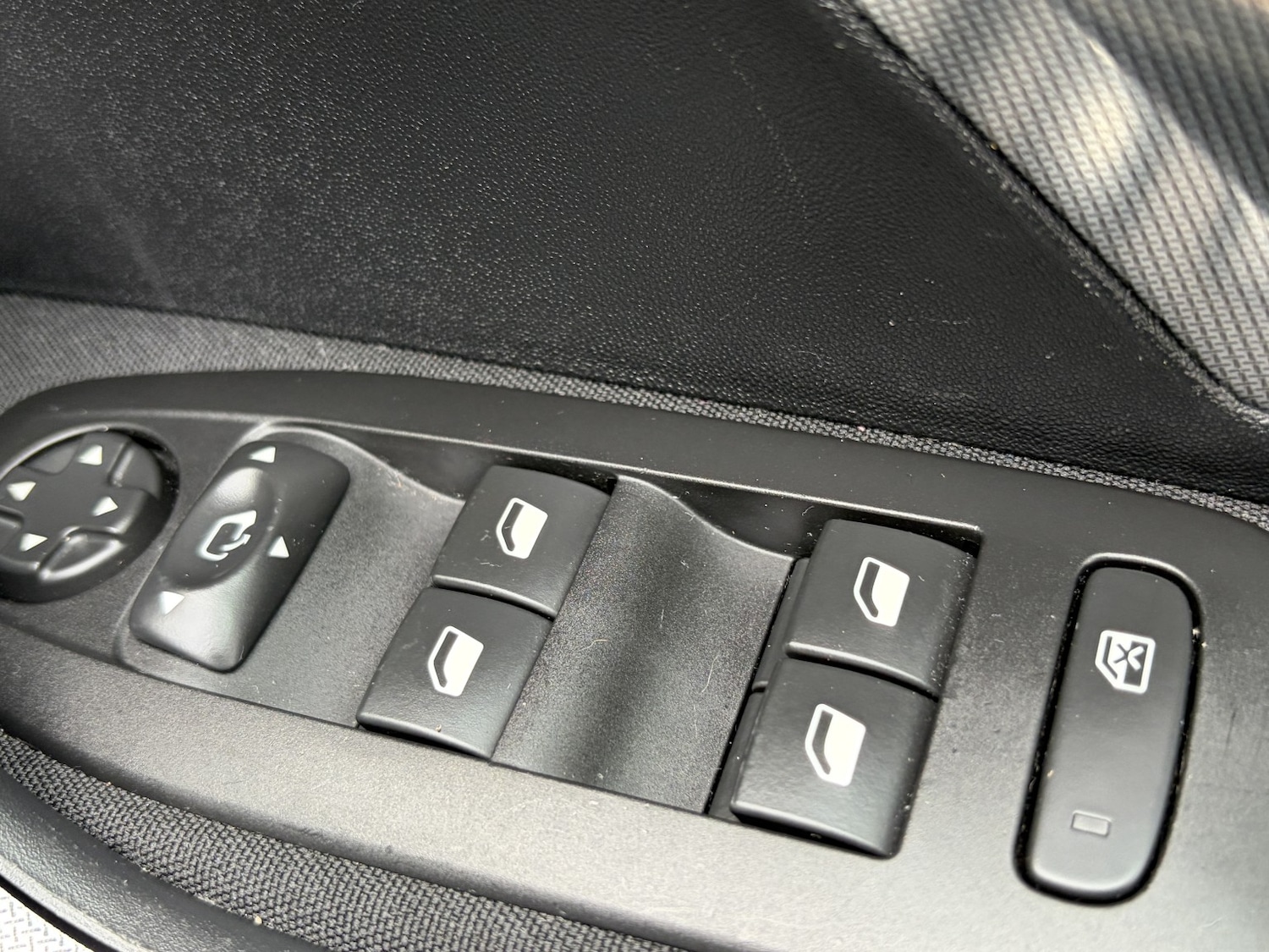 Used Peugeot 2008 2018 for sale - 76692807: Photo 34