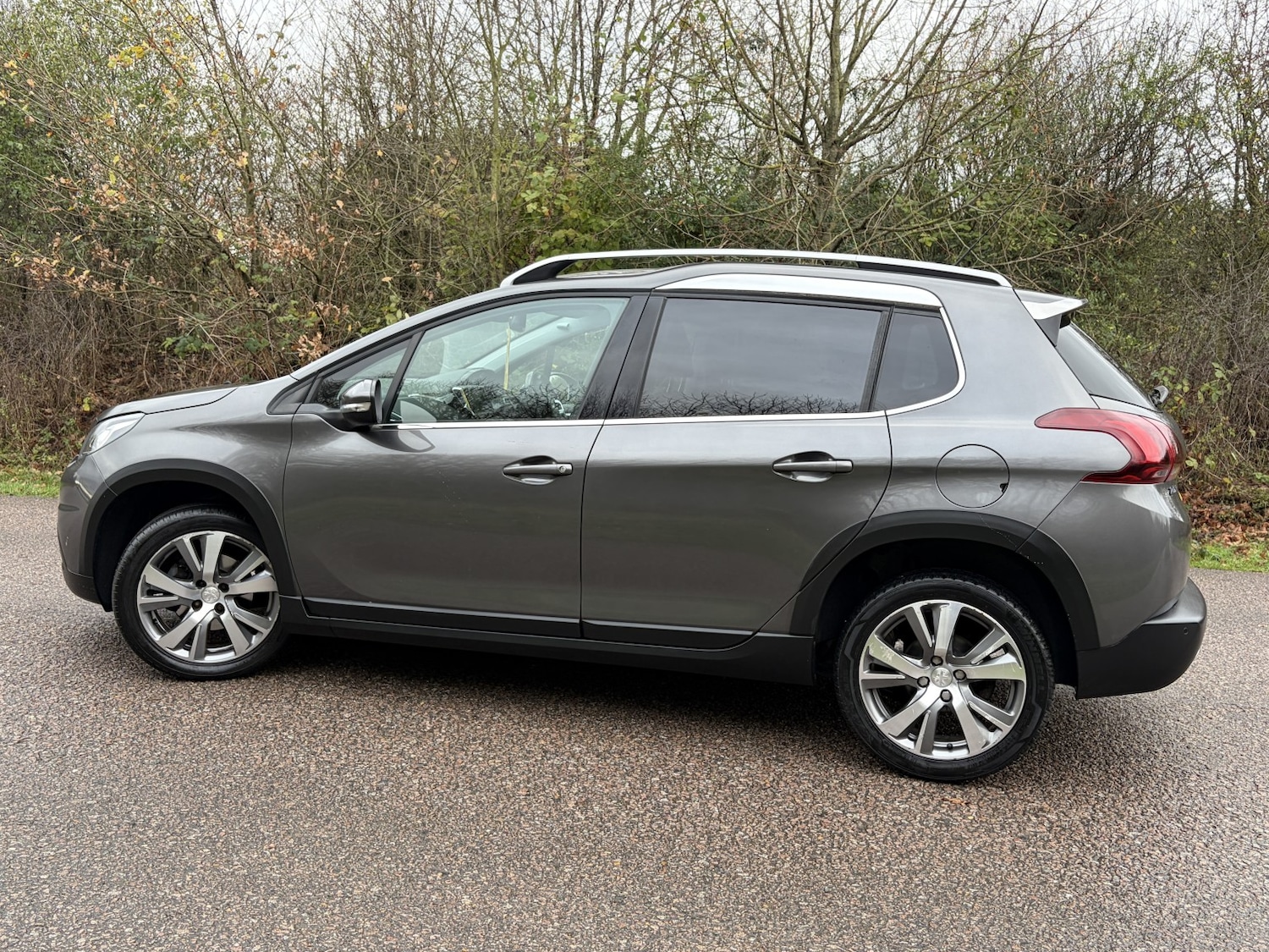 Used Peugeot 2008 2018 for sale - 76692807: Photo 9