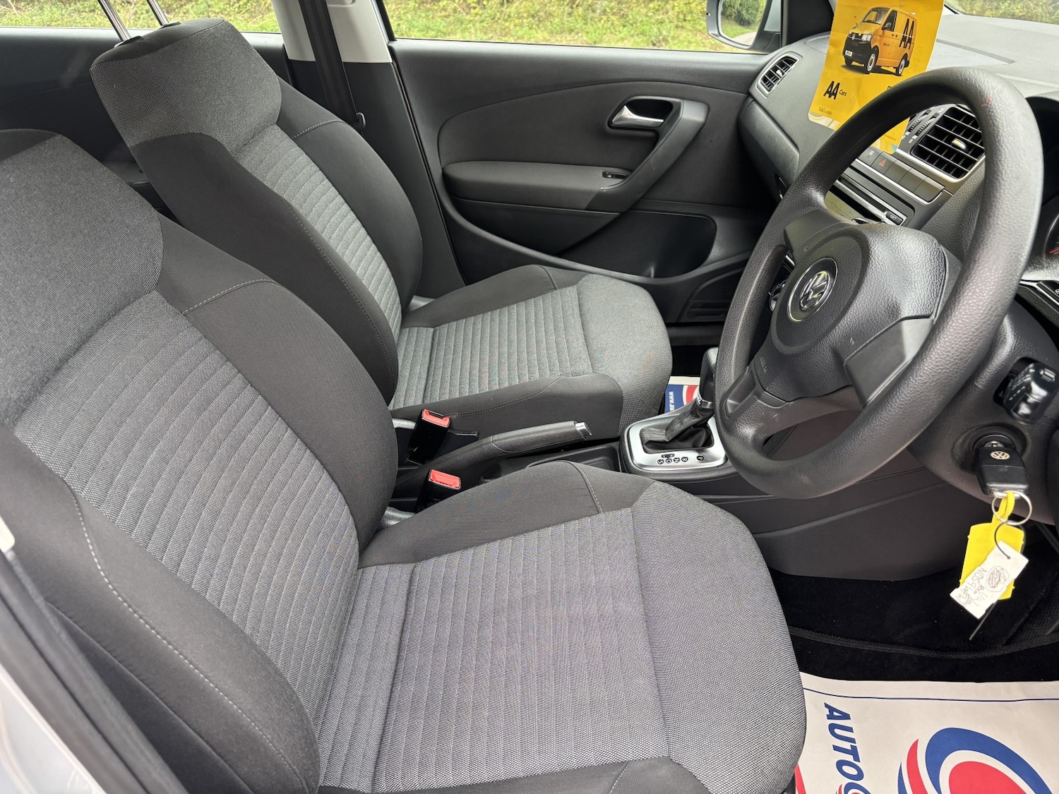 Used Volkswagen Polo 2010 for sale - 77061430: Photo 23