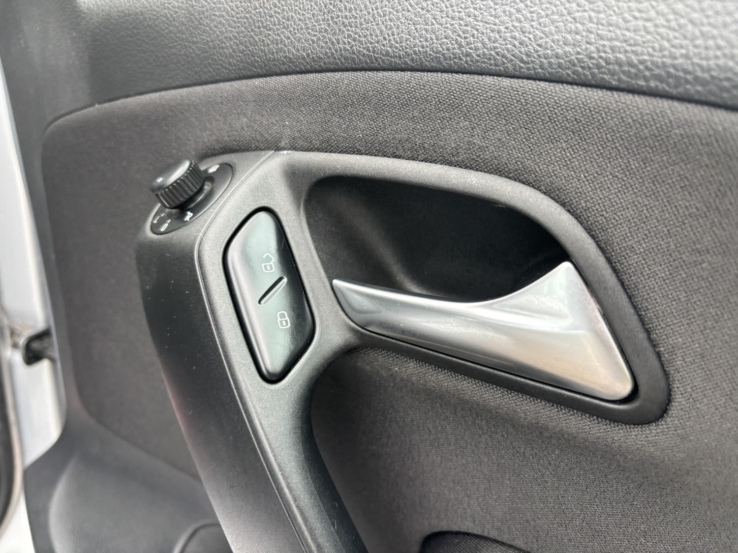 Used Volkswagen Polo 2010 for sale - 77061430: Photo 29