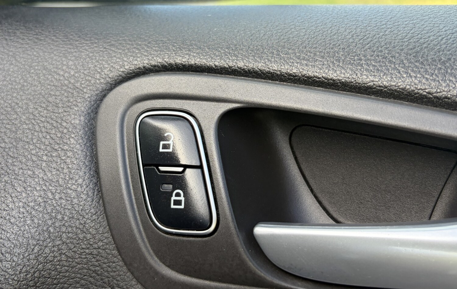 Used Ford C-Max 2016 for sale - 78190607: Photo 38