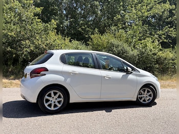 Used Peugeot 208 2016 for sale - 79271599: Photo