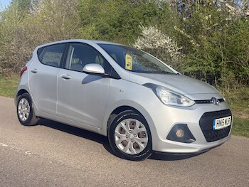 Used Hyundai i10 2015 for sale - 78553577: Photo