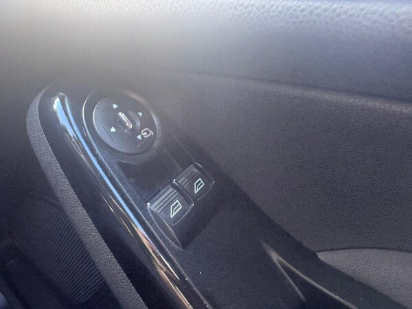 Used Ford Fiesta 2013 for sale - 76113999: Photo 33