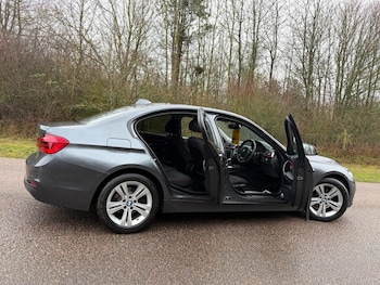 Used BMW 3 Series 2018 for sale - 77977101: Photo