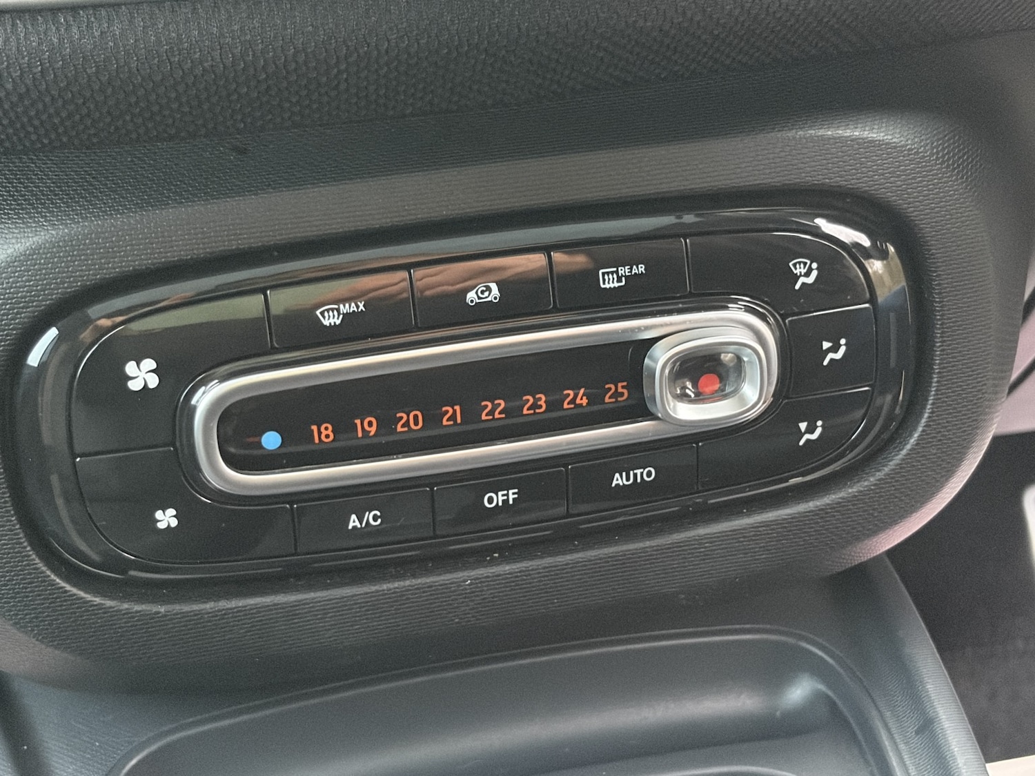 Used smart fortwo 2018 for sale - 76565144: Photo 31