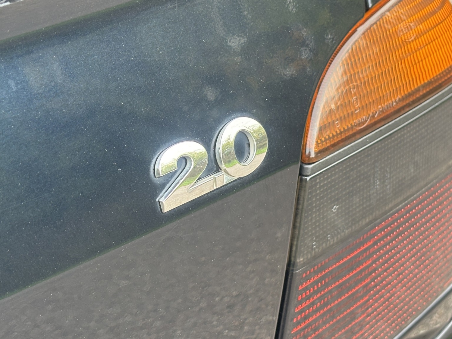 Used Volkswagen Golf 2001 for sale - 76126382: Photo 16