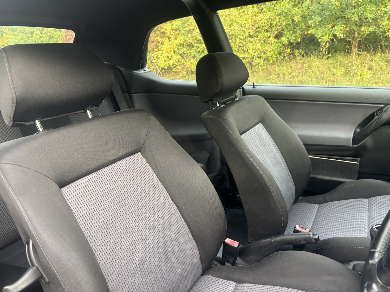 Used Volkswagen Golf 2001 for sale - 76126382: Photo 28