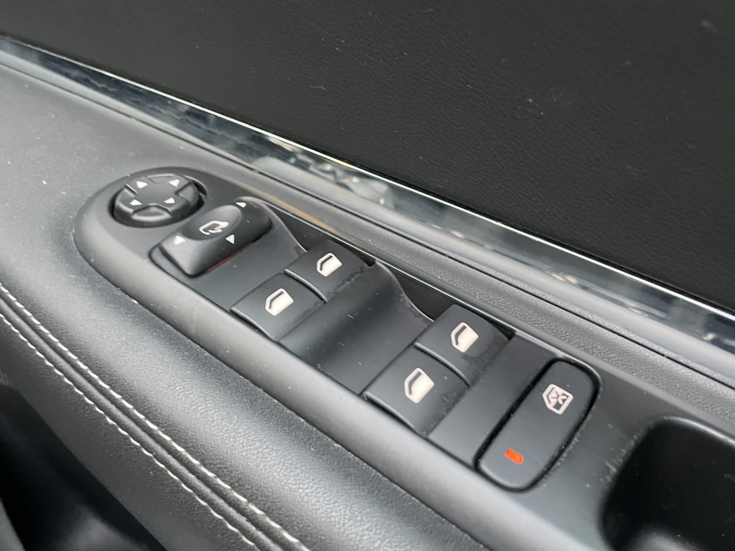 Used Peugeot 3008 2015 for sale - 76662791: Photo 29