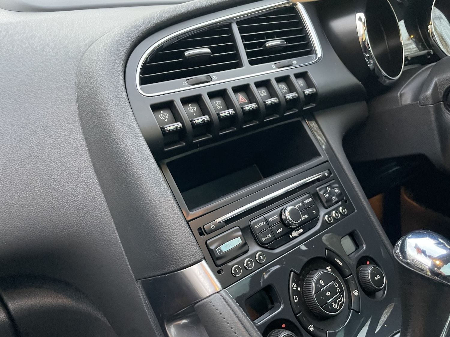 Used Peugeot 3008 2015 for sale - 76662791: Photo 35