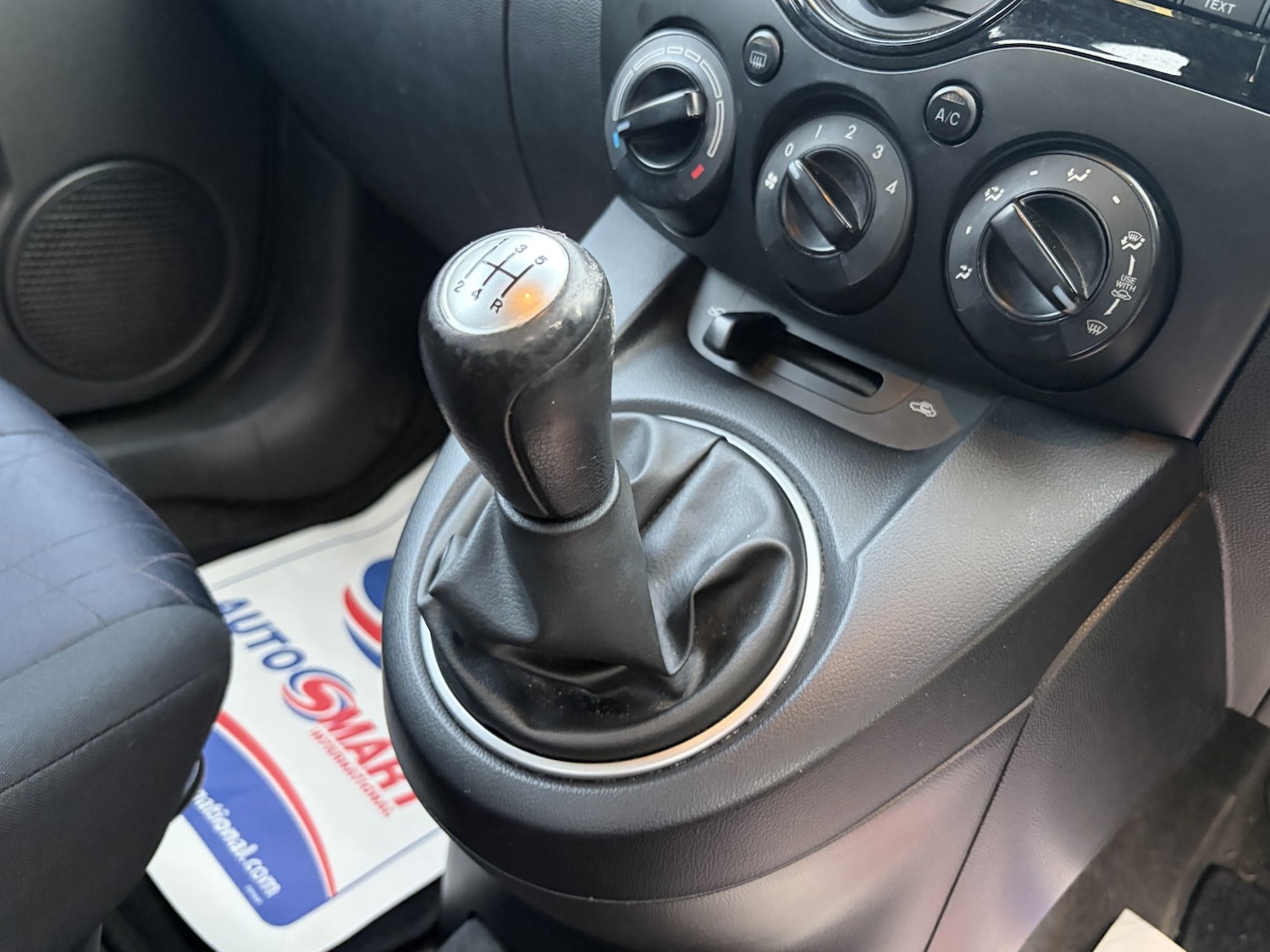 Used Mazda Mazda2 2012 for sale - 77973709: Photo 30