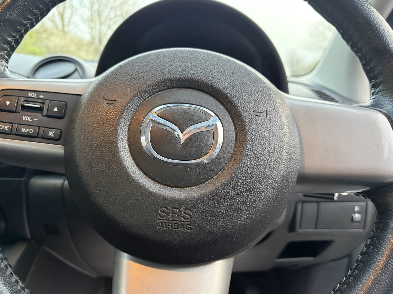 Used Mazda Mazda2 2012 for sale - 77973709: Photo 31