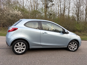 Used Mazda Mazda2 2012 for sale - 77973709: Photo