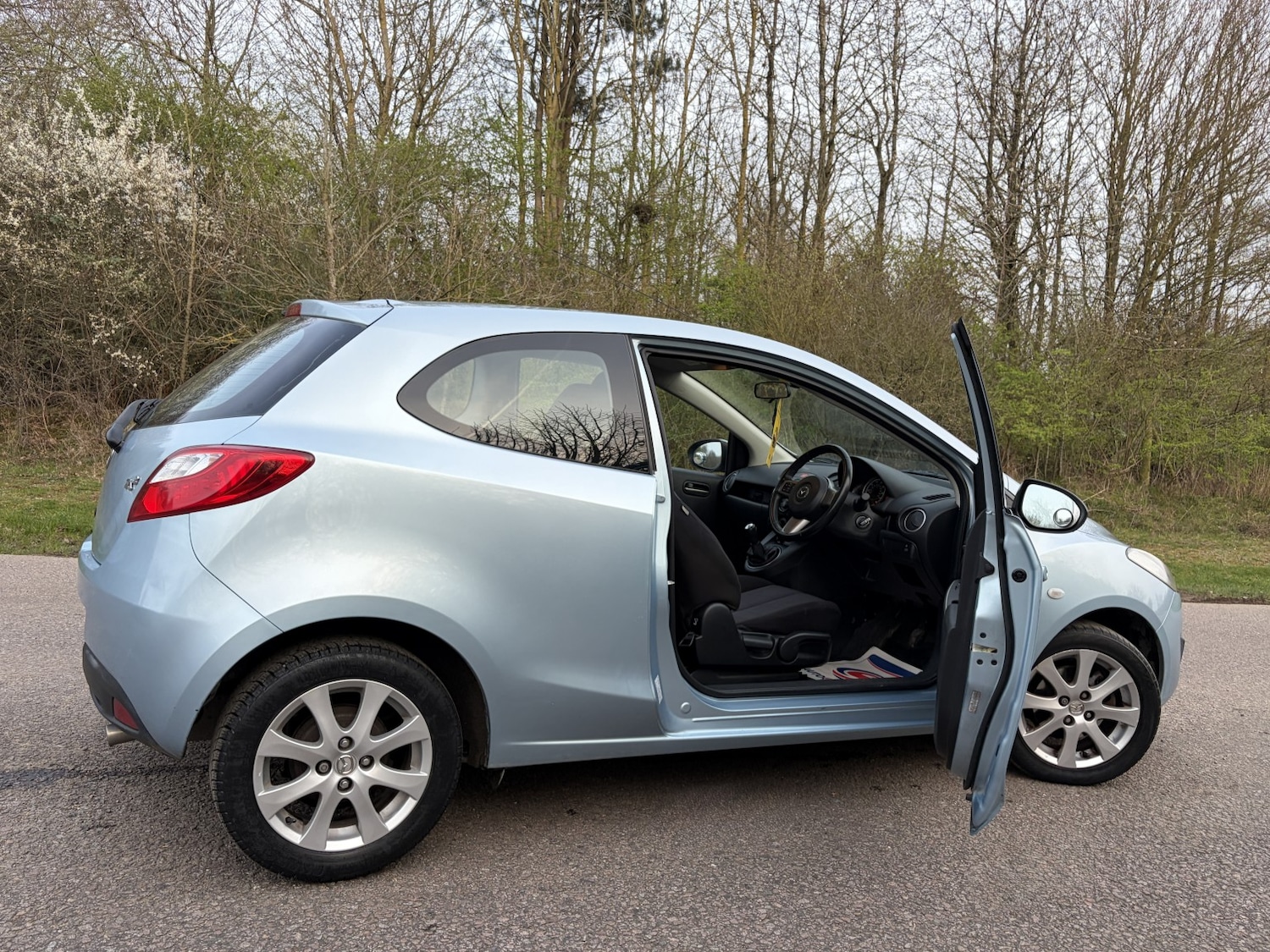 Used Mazda Mazda2 2012 for sale - 77973709: Photo 5