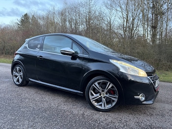 Used Peugeot 208 2013 for sale - 77282692: Photo