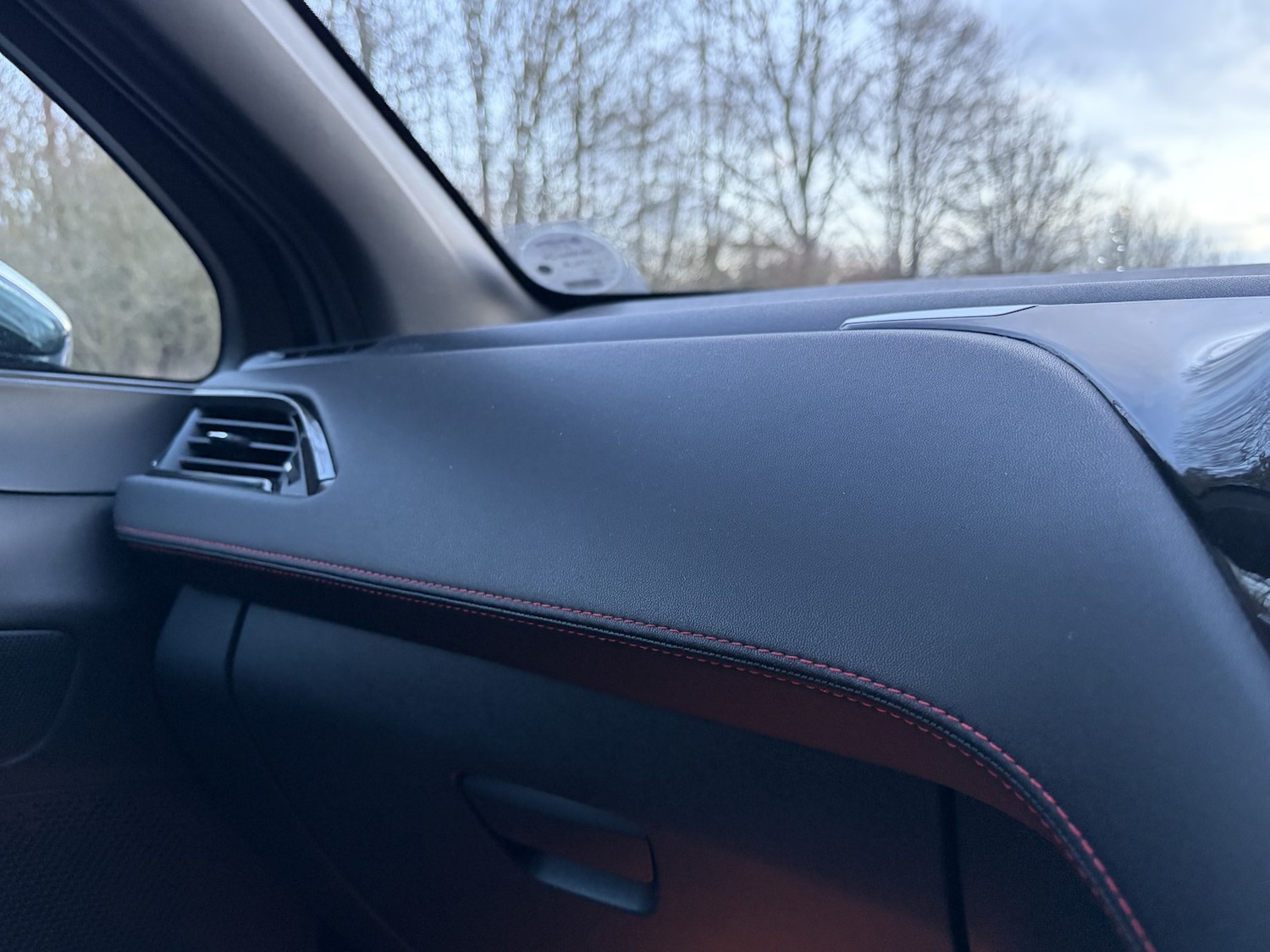 Used Peugeot 208 2013 for sale - 77282692: Photo 37