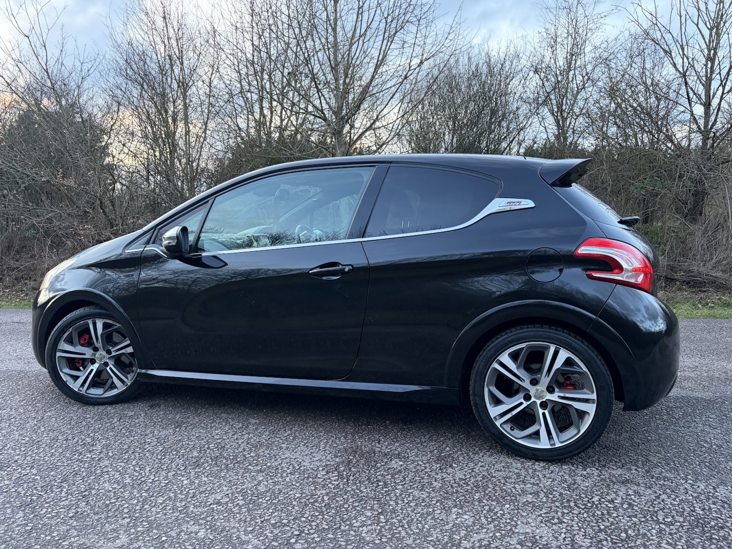 Used Peugeot 208 2013 for sale - 77282692: Photo 9