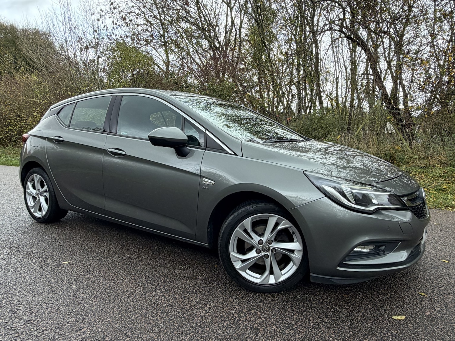 Used Vauxhall Astra 2017 for sale - 76553958: Photo 1