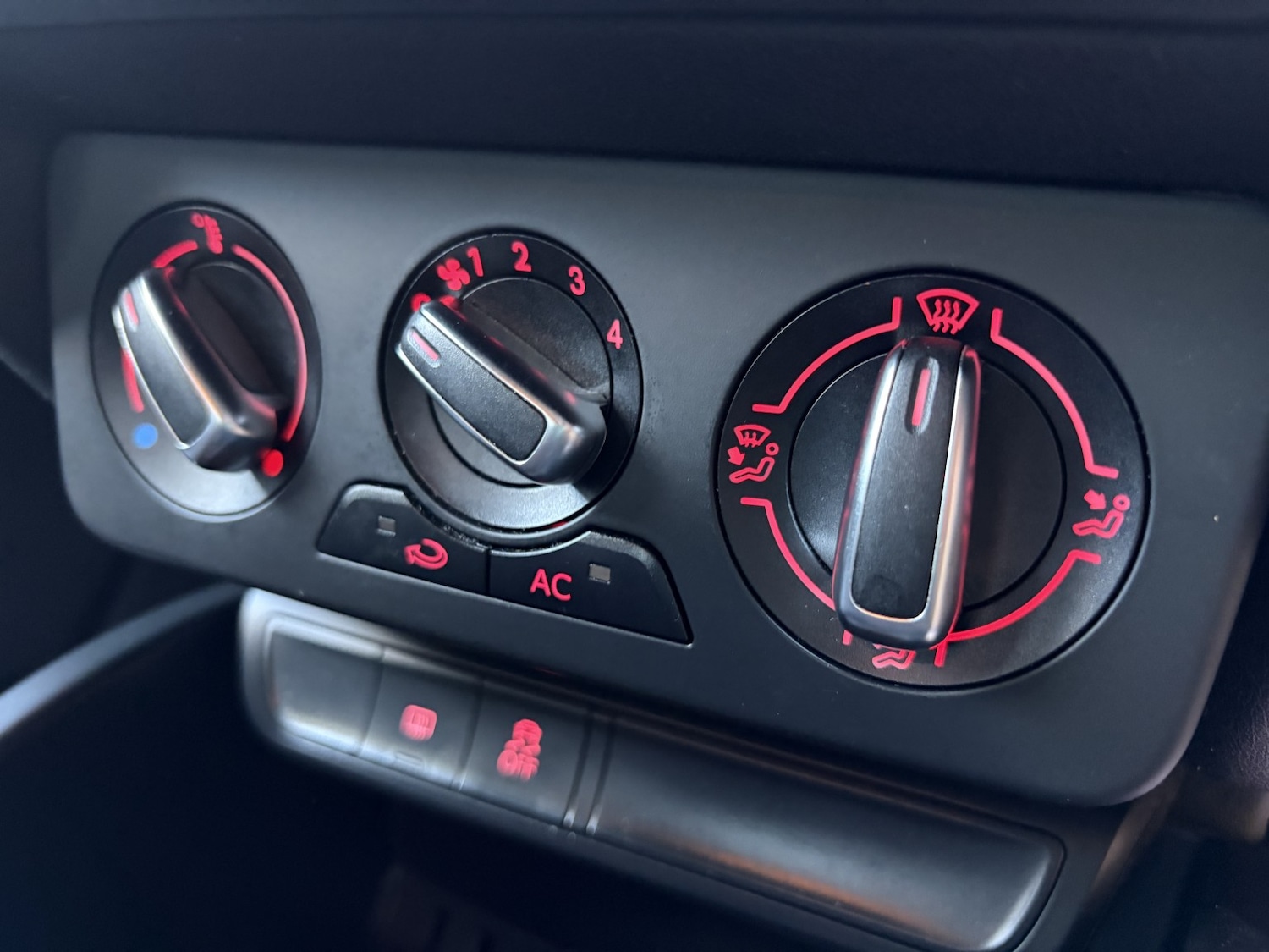 Used Audi A1 2012 for sale - 76830387: Photo 22