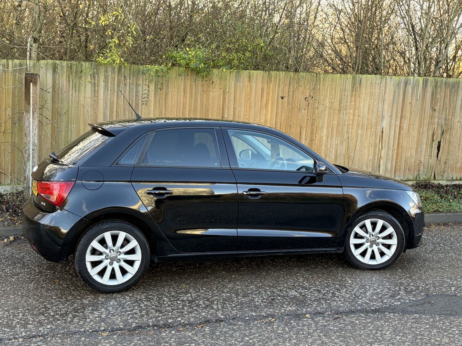Used Audi A1 2012 for sale - 76830387: Photo 4