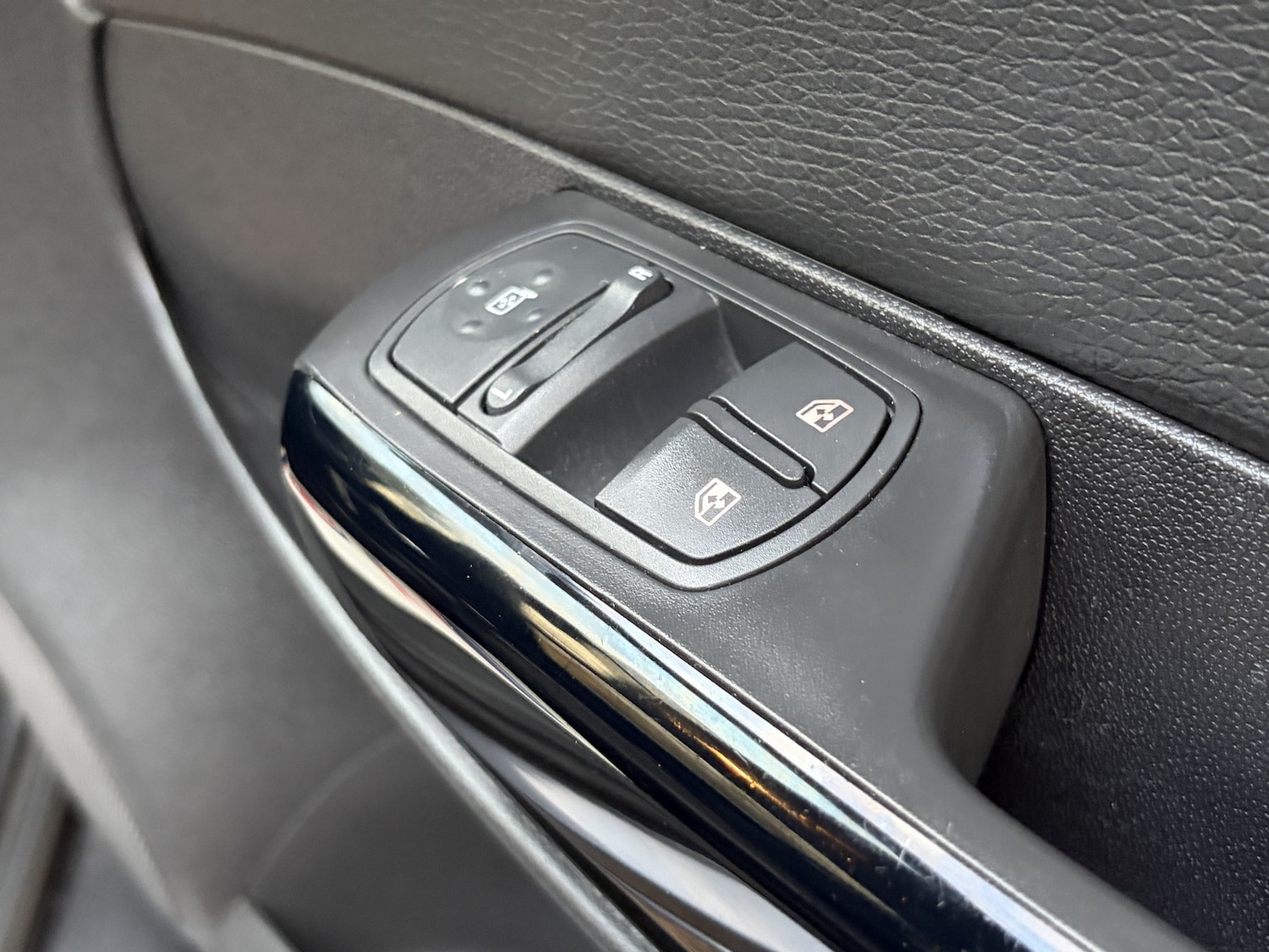 Used Vauxhall Corsa 2012 for sale - 76517762: Photo 13