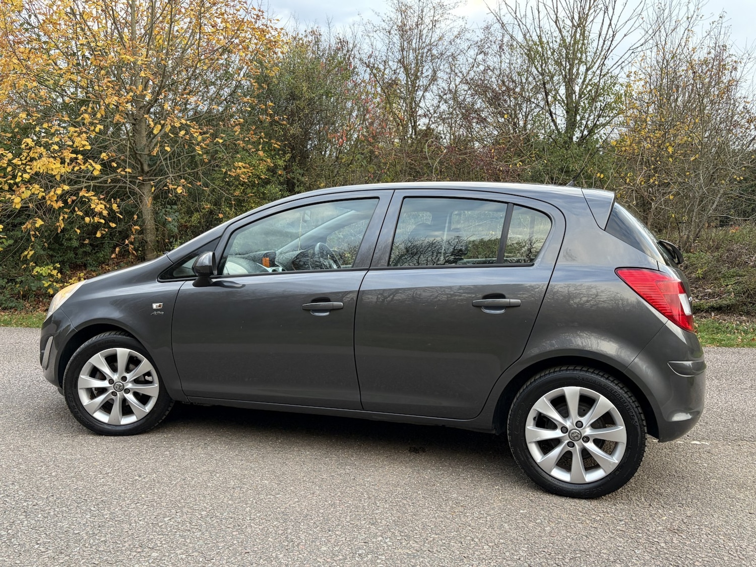 Used Vauxhall Corsa 2012 for sale - 76517762: Photo 24