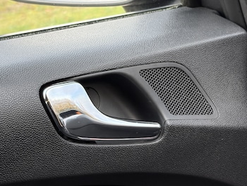 Used Vauxhall Corsa 2012 for sale - 76517762: Photo