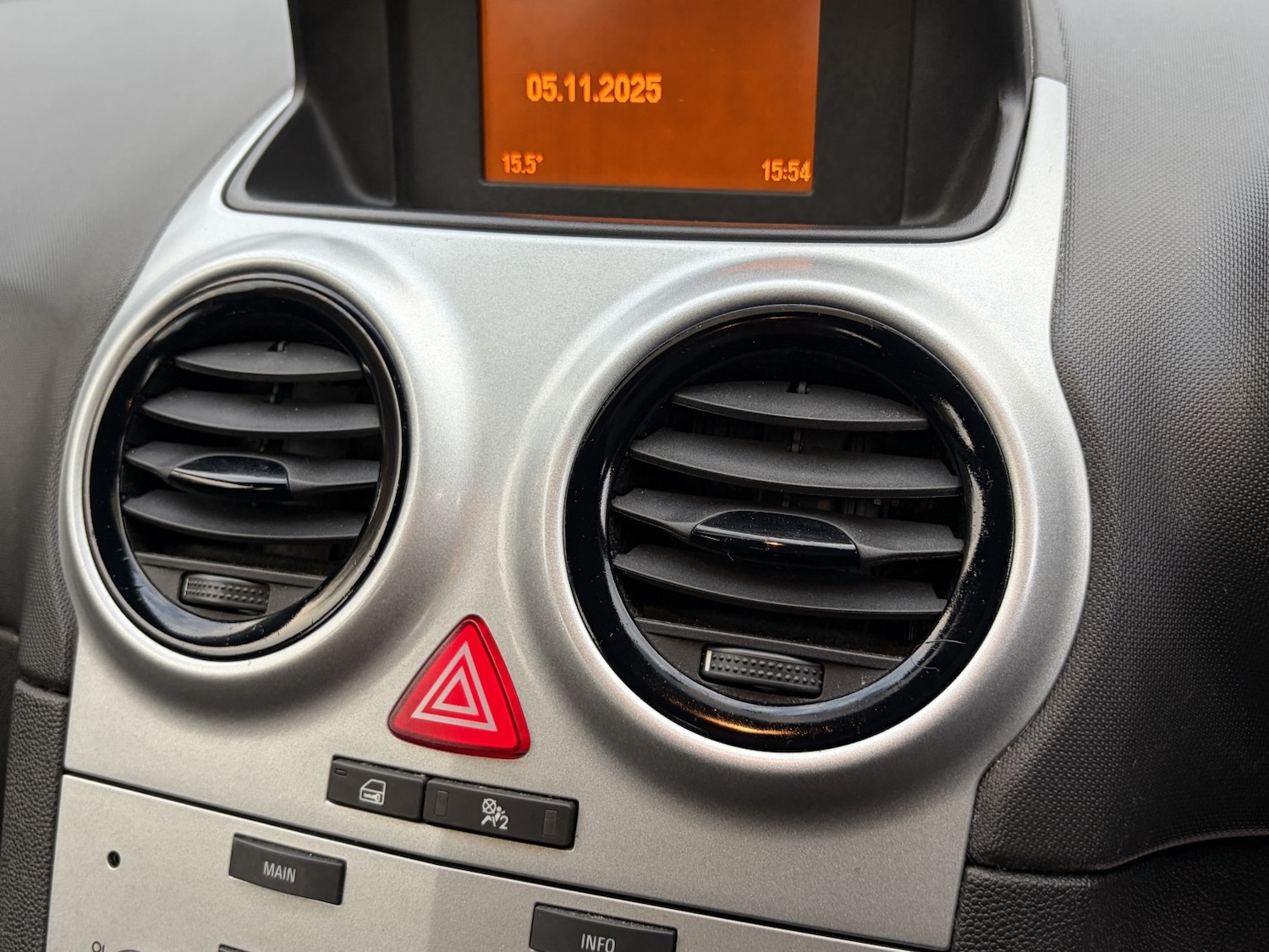 Used Vauxhall Corsa 2012 for sale - 76517762: Photo 7