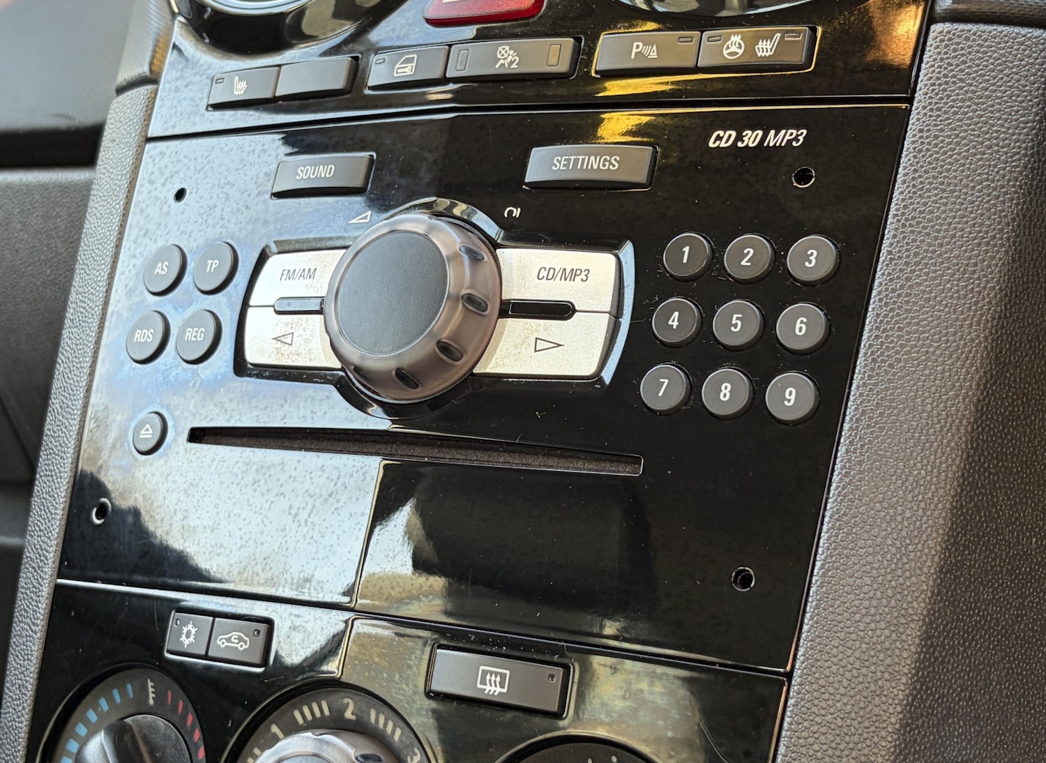 Used Vauxhall Corsa 2010 for sale - 77603406: Photo 38